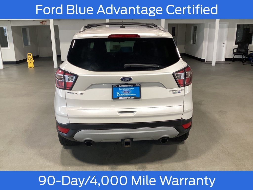2017 Ford Escape Titanium photo 4