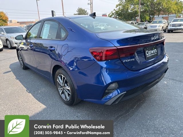 2023 Kia Forte LXS photo 5