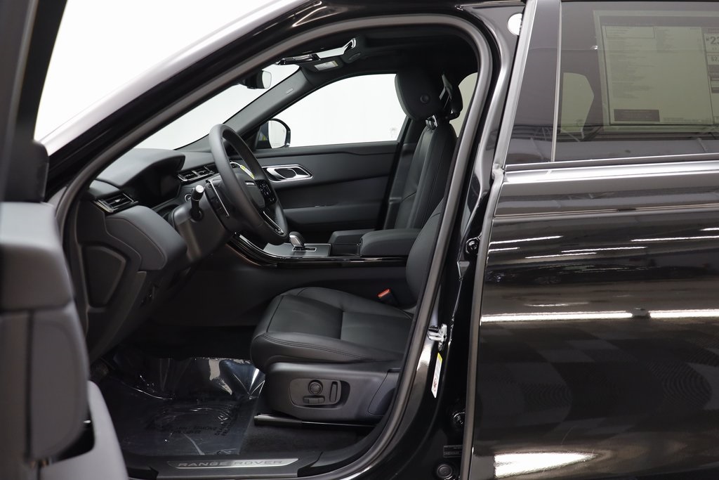 2026 Land Rover Range Rover Velar S photo 4