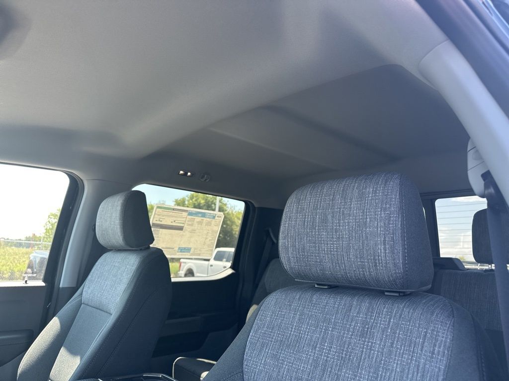 2026 Ford F-350 XLT photo 13