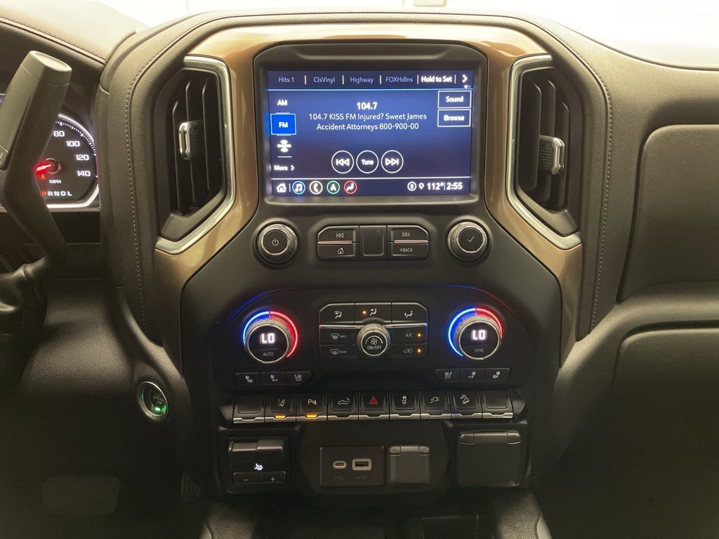 2022 Chevrolet Silverado 3500HD High Country photo 12