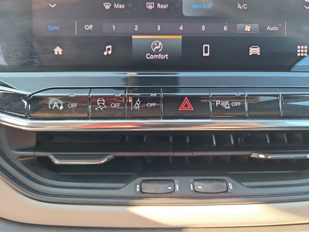 2022 Jeep Compass Limited photo 14