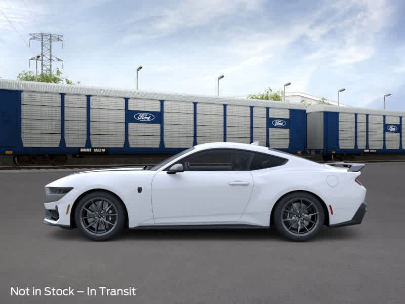 2025 Ford Mustang Dark Horse photo 3