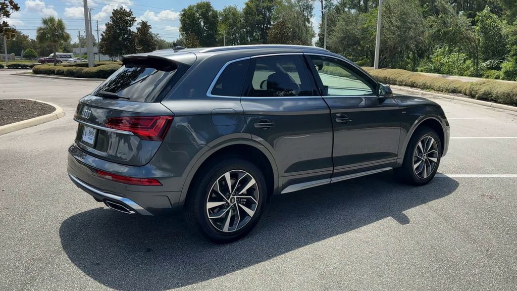 2024 Audi Q5 45 S line Premium photo 7