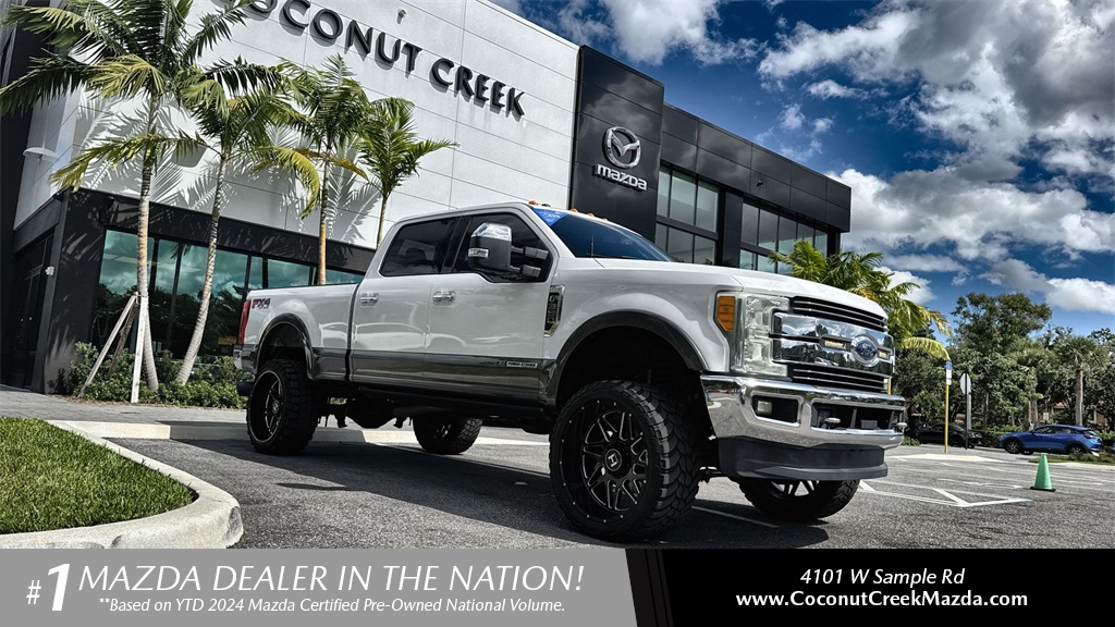 2017 Ford F-350 Super Duty Lariat's photo