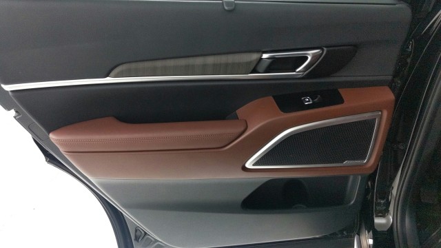 Used 2024 EBONY BLAC Kia EX image 26