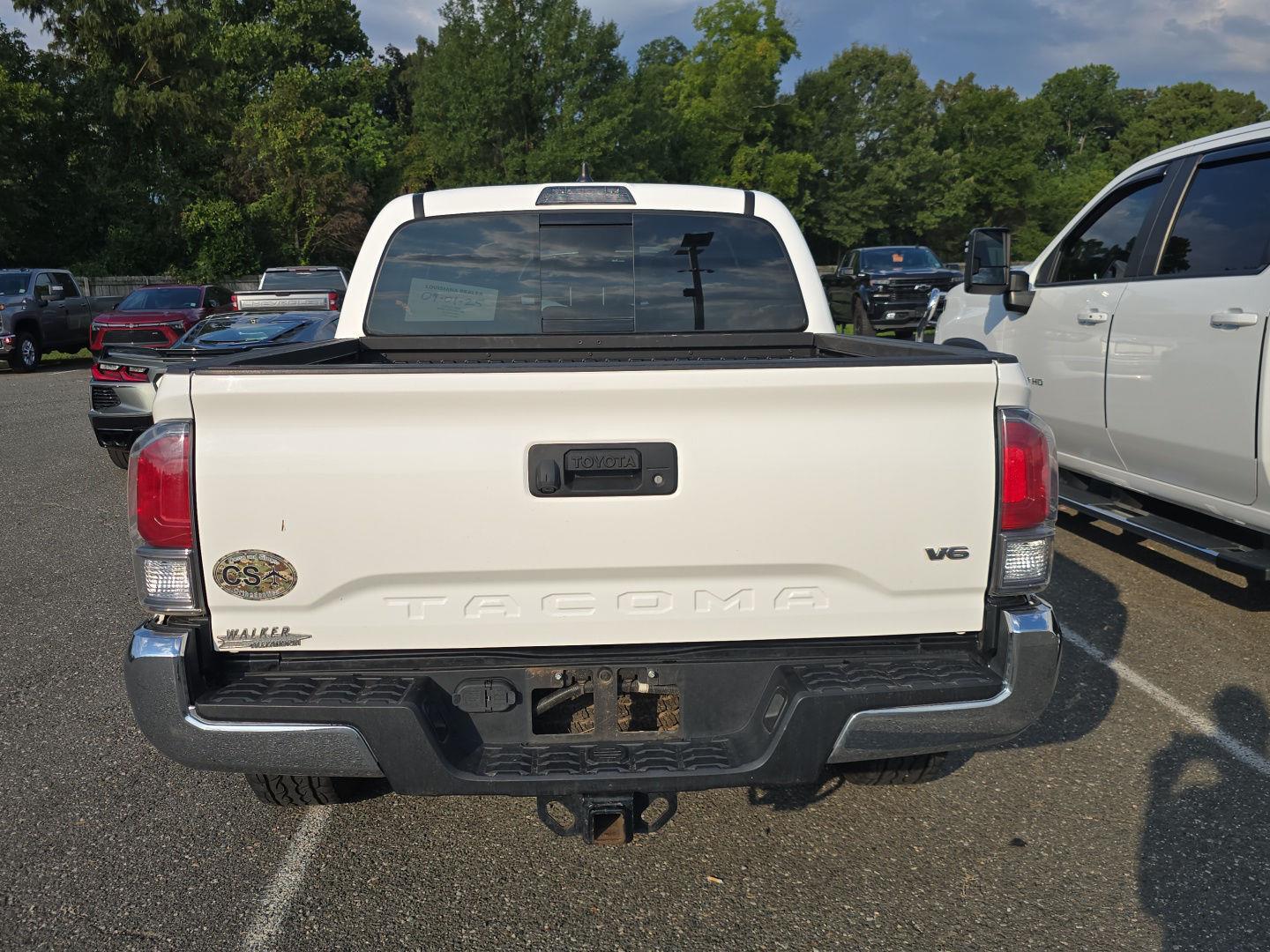 2022 Toyota Tacoma TRD photo 4