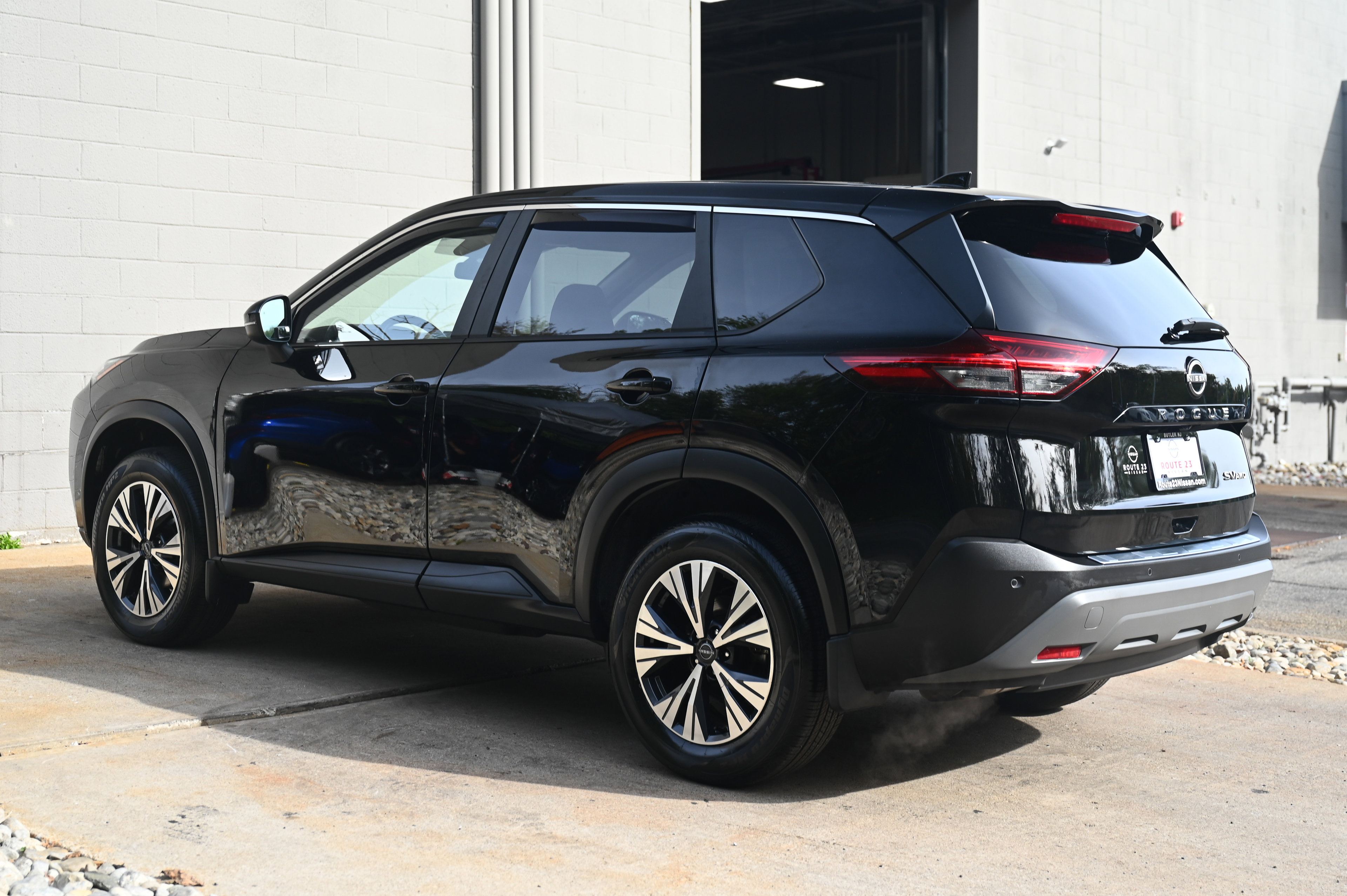 2023 Nissan Rogue SV photo 7