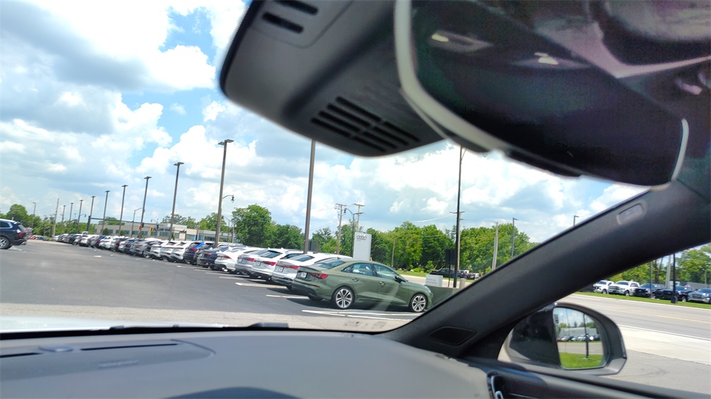 2023 Volvo XC40 Recharge Ultimate photo 24