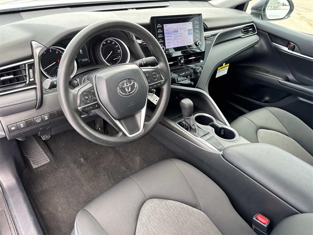 2023 Toyota Camry LE photo 17