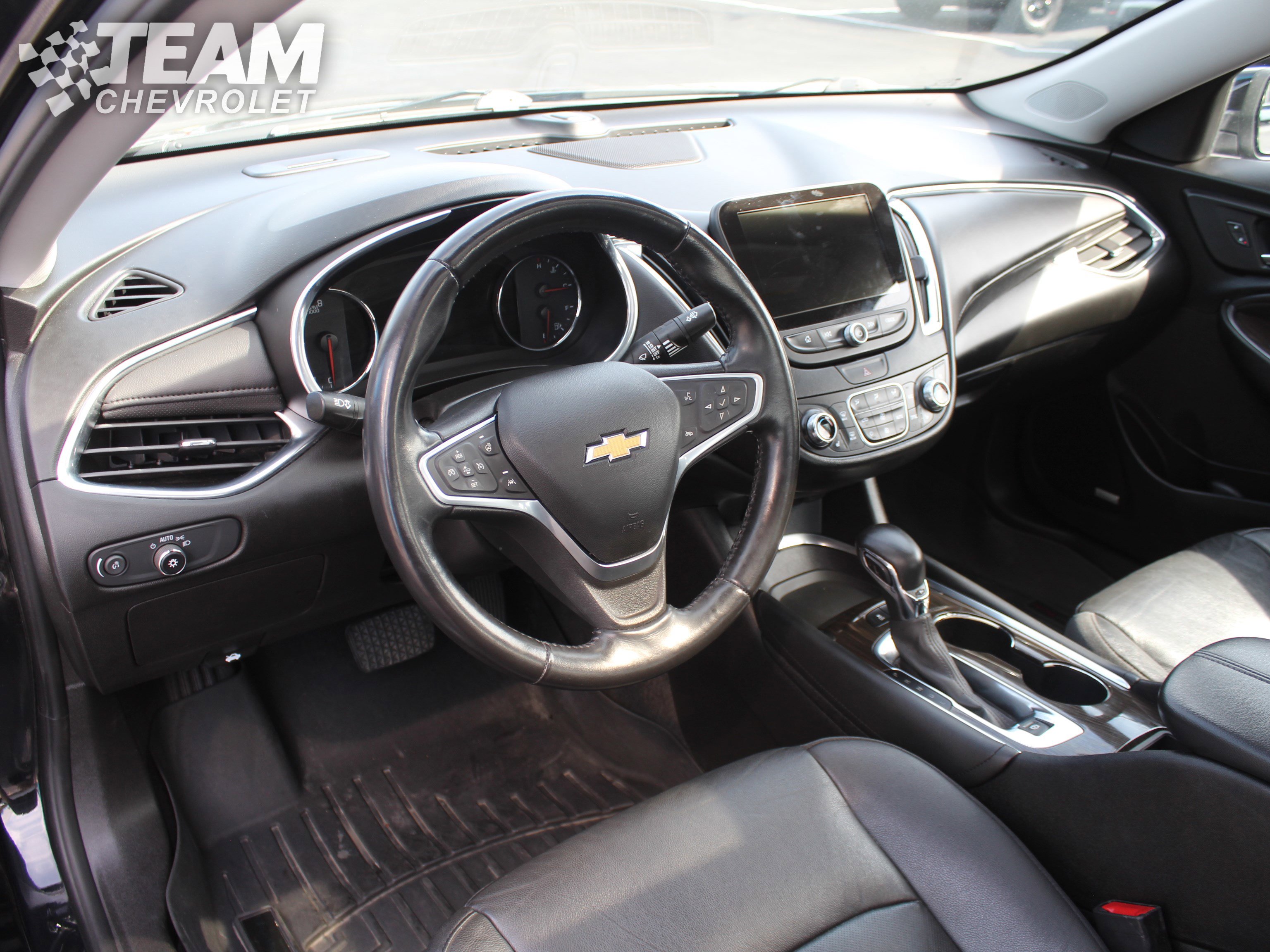 2022 Chevrolet Malibu Premier photo 12