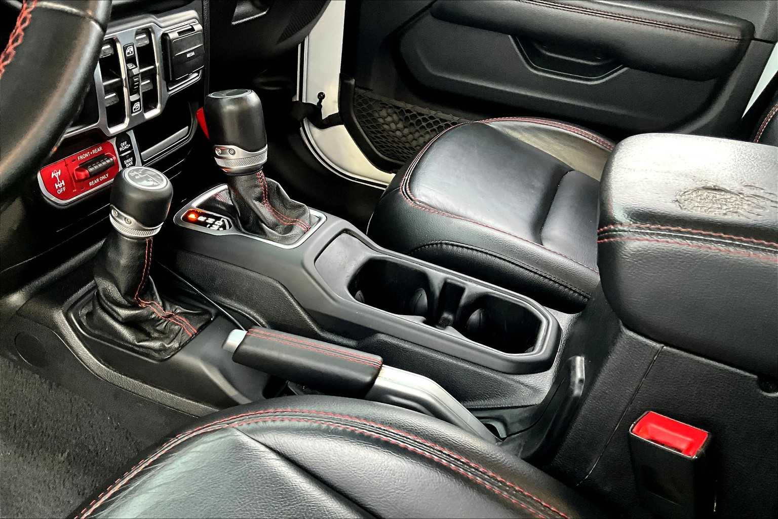 2020 Jeep Gladiator Rubicon photo 26