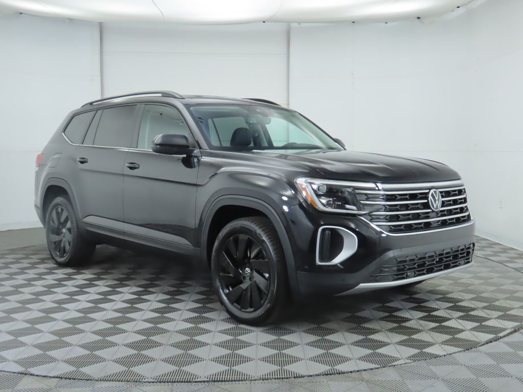 2026 Volkswagen Atlas SE Technology photo 3