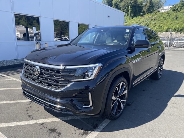 2026 Volkswagen Atlas Cross Sport SEL Premium R-Line photo 3