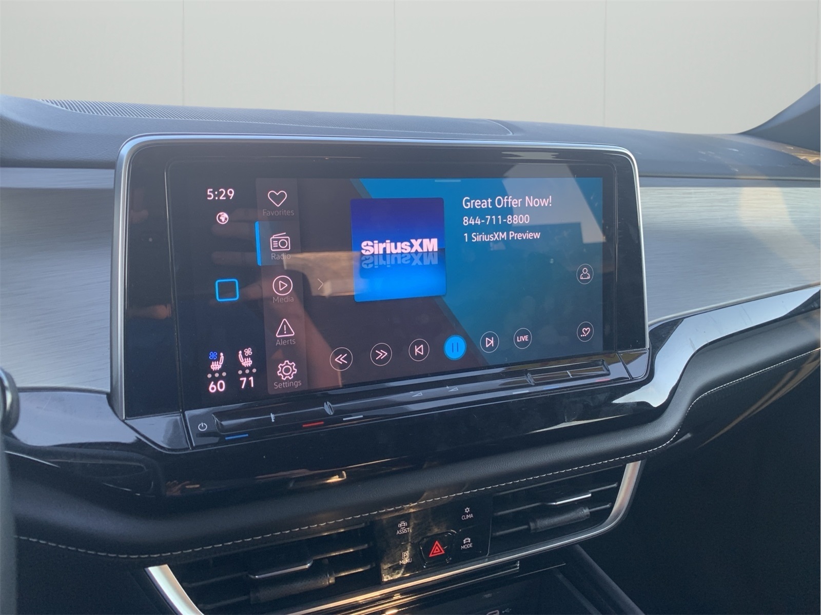 2024 Volkswagen Atlas Cross Sport SE Technology photo 17