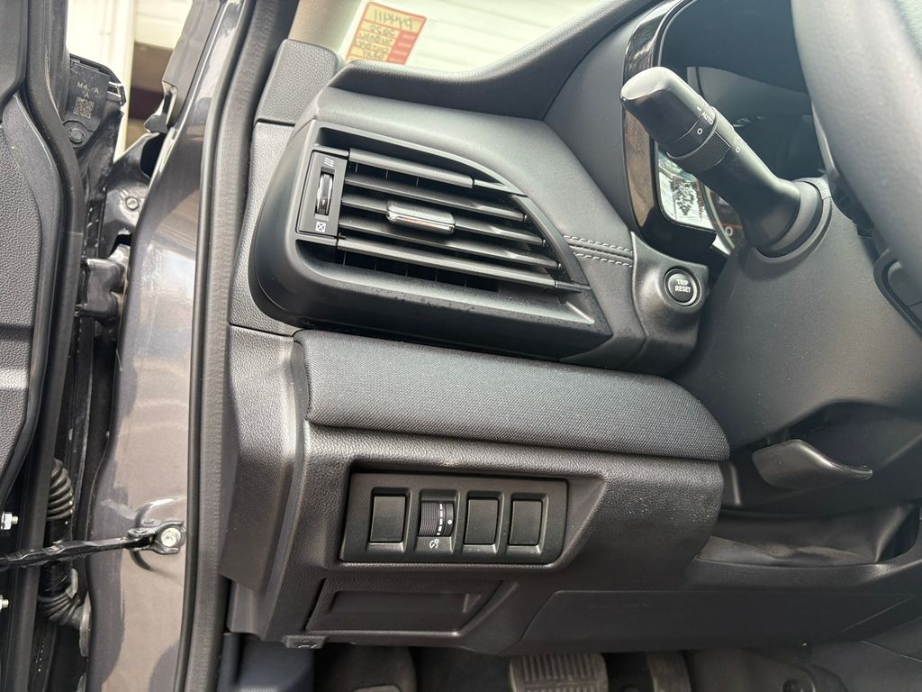 2022 Subaru Outback Premium photo 15