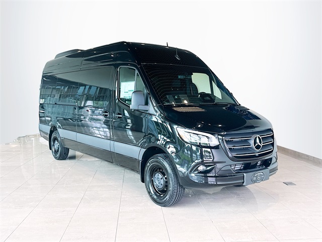 2025 Mercedes-Benz Sprinter Passenger Van Base's photo