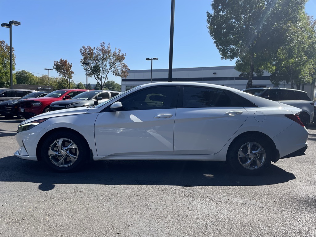 2022 Hyundai Elantra SE photo 6