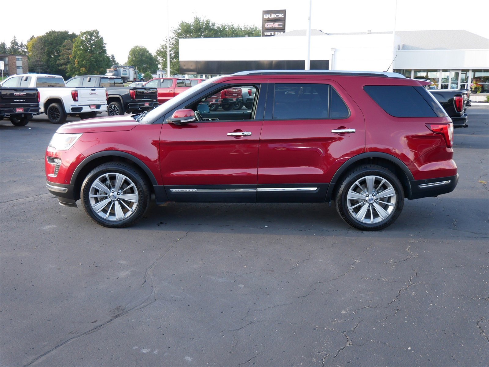 Used 2018 Ford Explorer Limited with VIN 1FM5K8FH8JGC06117 for sale in White Bear Lake, Minnesota