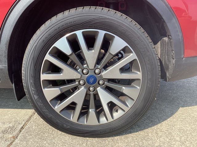 2020 Ford Escape Titanium photo 6