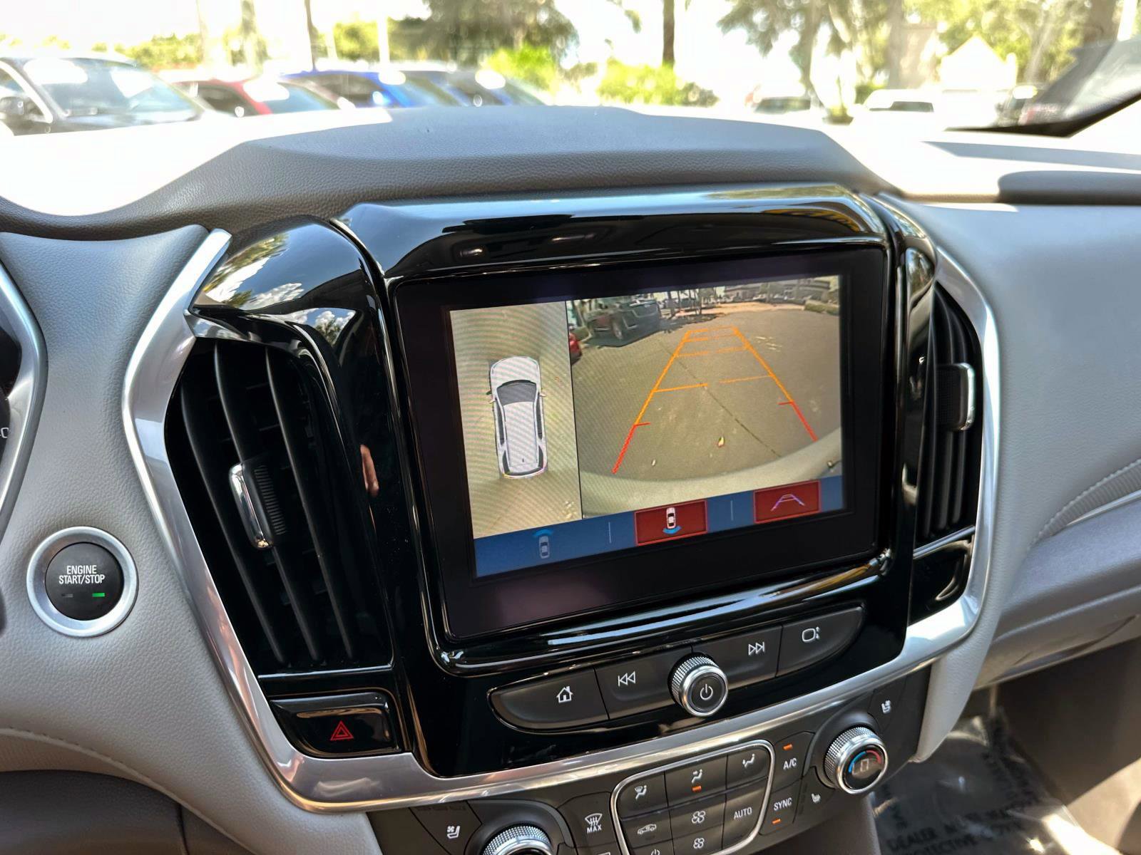 2019 Chevrolet Traverse Premier photo 24