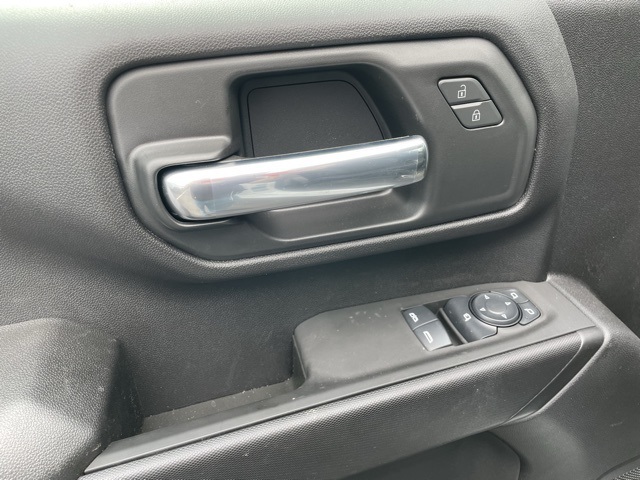 2025 Chevrolet Silverado 3500HD Work Truck photo 3