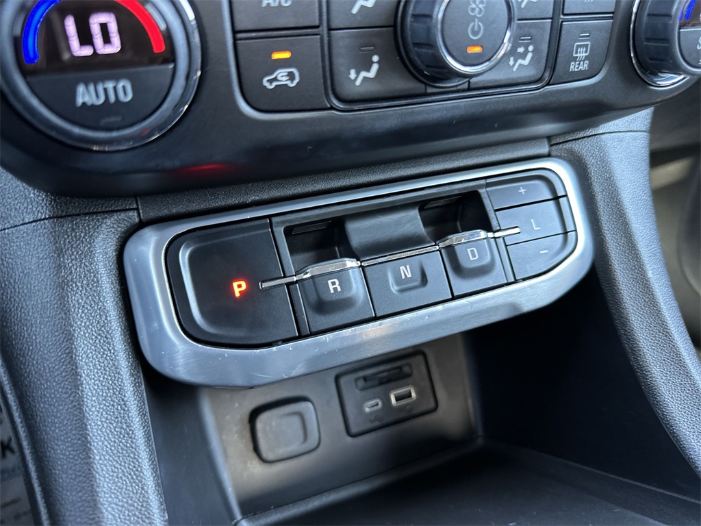 2020 Gmc Acadia SLT photo 19