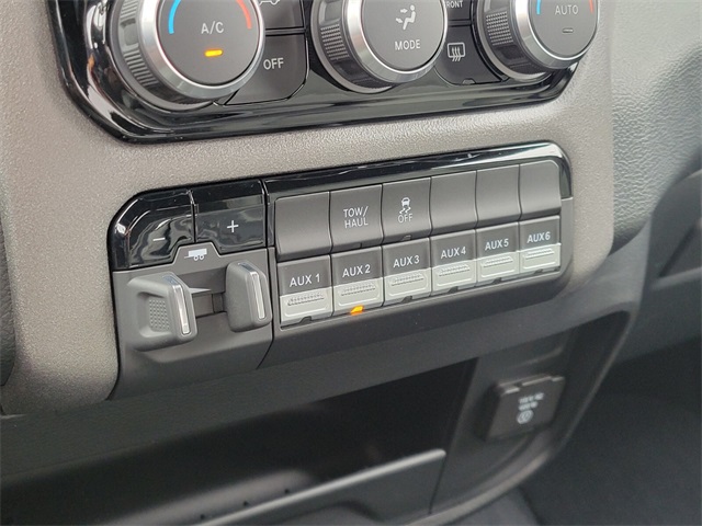 2022 Ram 2500 Tradesman photo 24