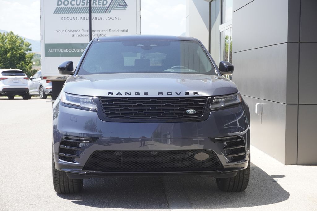 2026 Land Rover Range Rover Velar SE photo 4