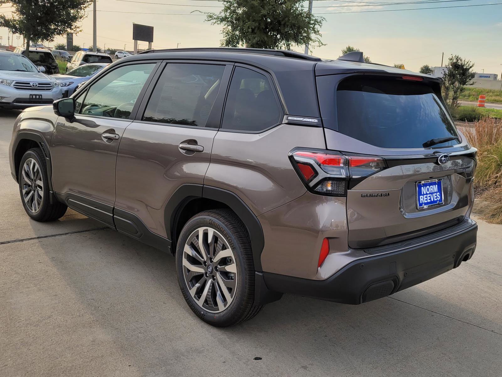 2025 Subaru Forester Touring photo 20