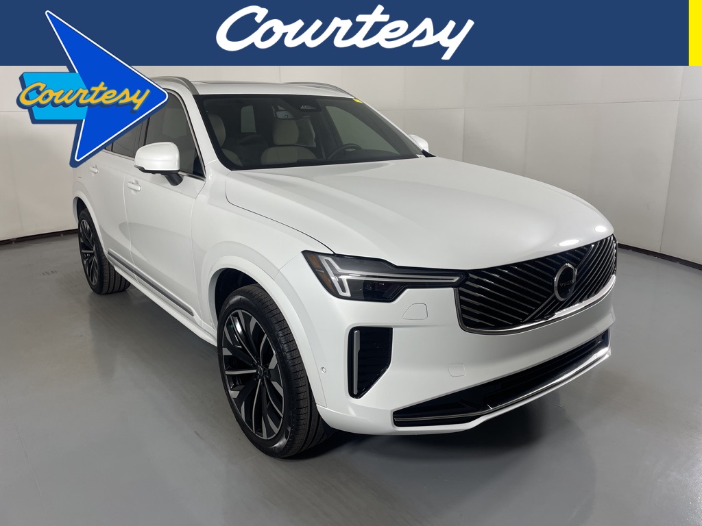 2026 Volvo XC90 Plus's photo