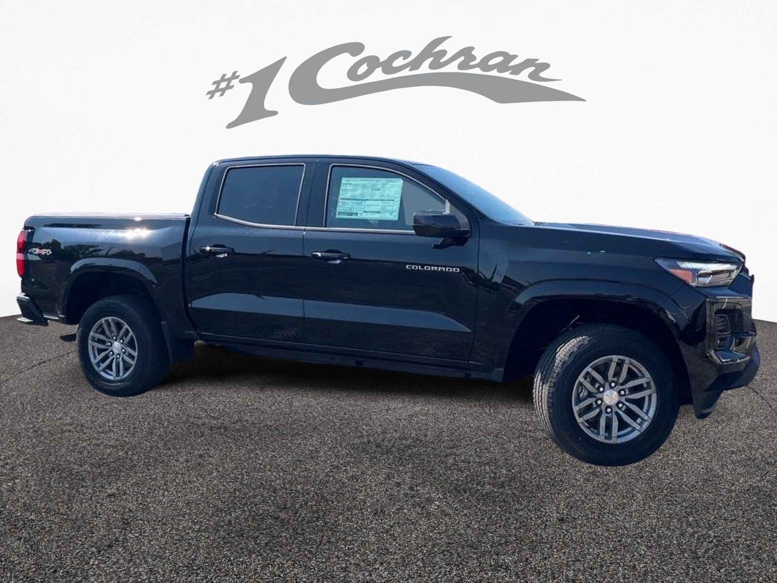 2025 Chevrolet Colorado Work Truck LT photo 2