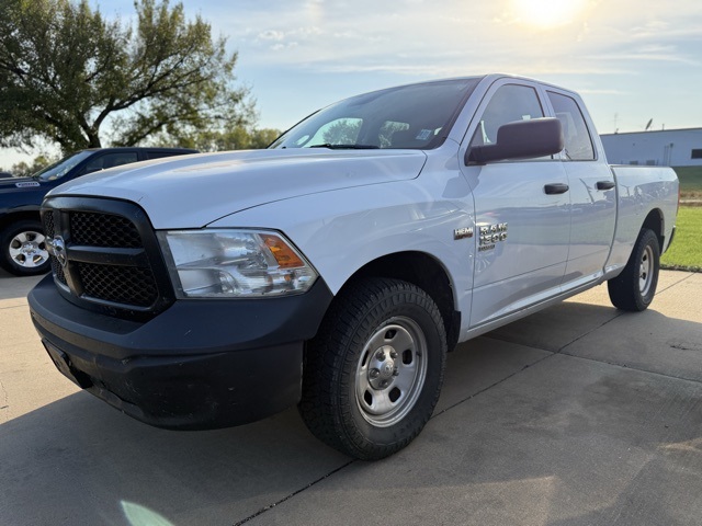 2022 Ram 1500 Classic Tradesman photo 2