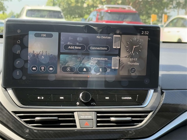 2025 Nissan Altima SR photo 3