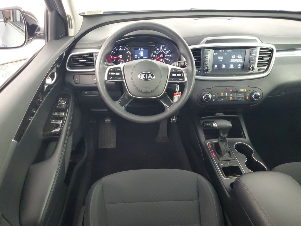 2020 Kia Sorento LX photo 12