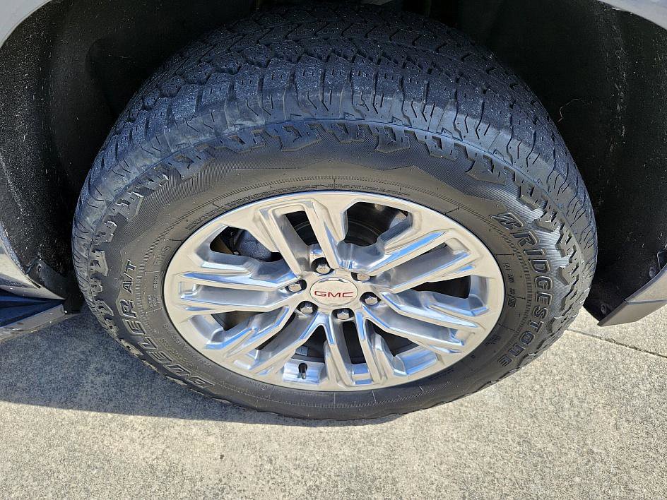 2021 Gmc Yukon SLT photo 16
