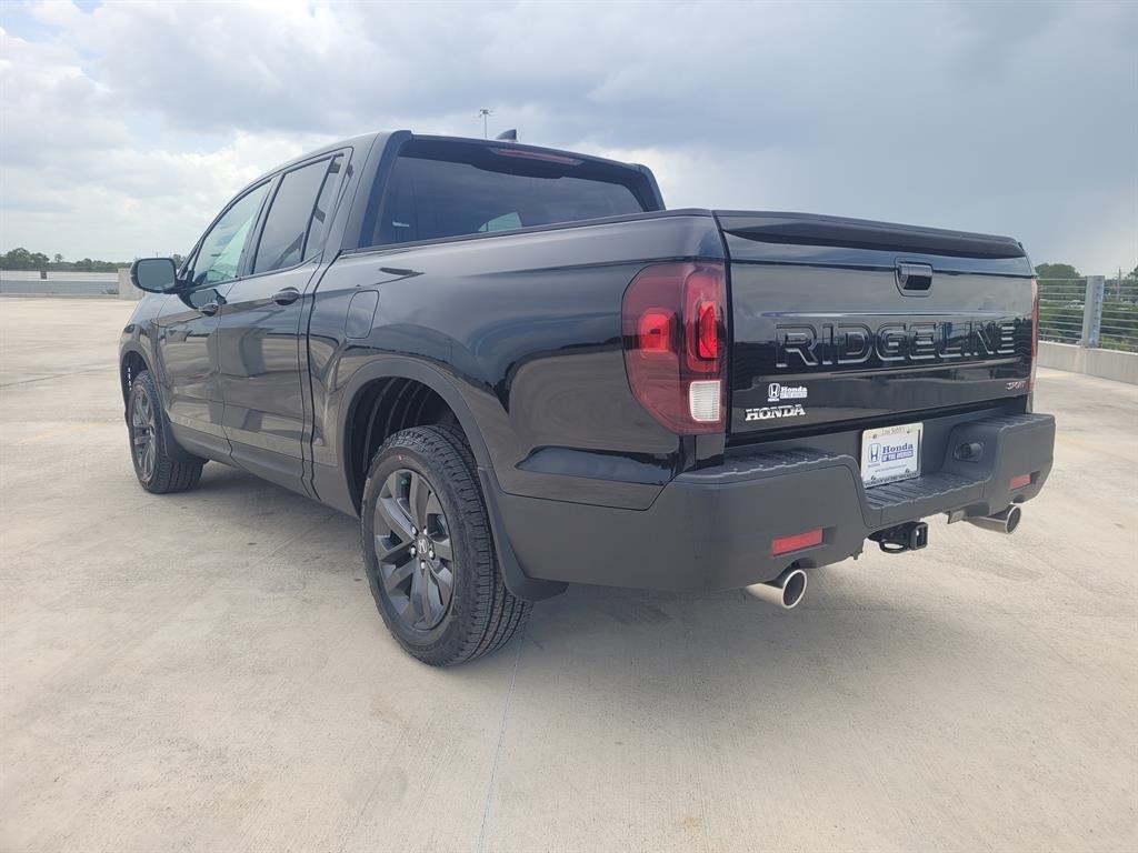 2025 Honda Ridgeline Sport photo 5