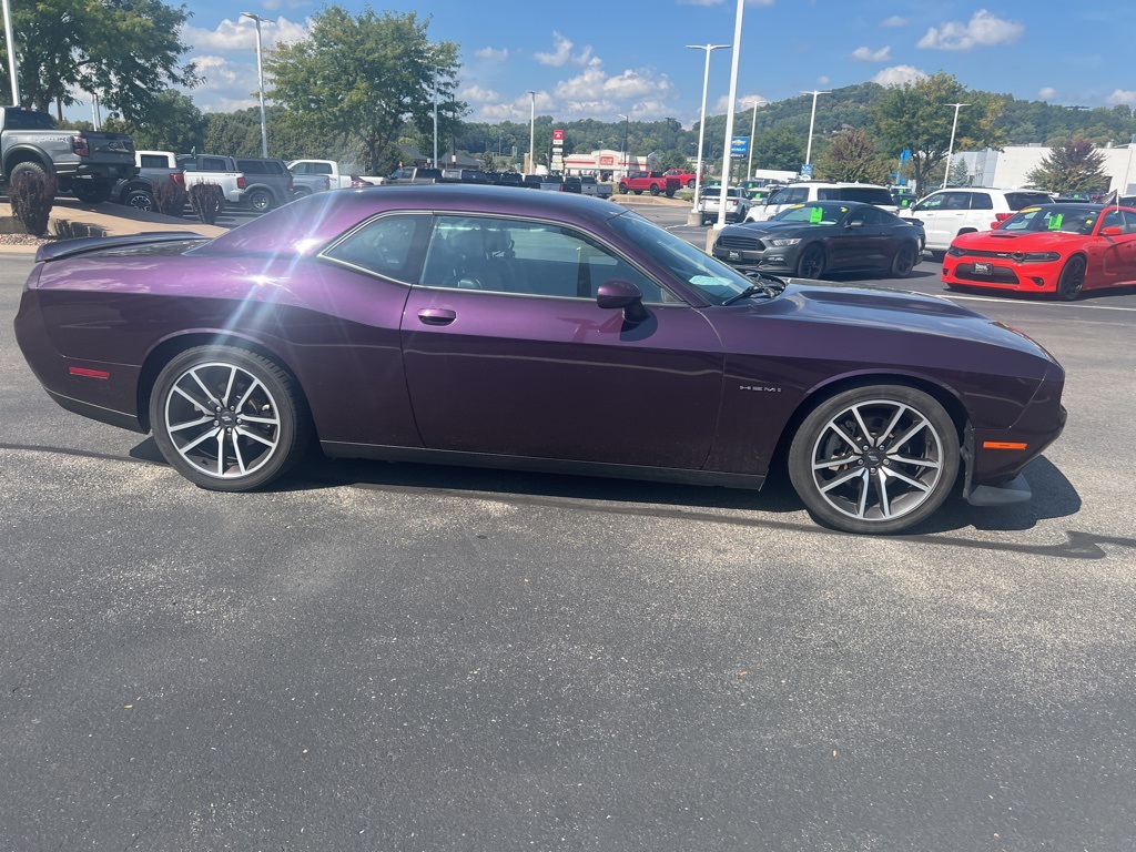 2021 Dodge Challenger R/T photo 4