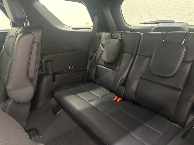 2025 Ford Explorer ST photo 36