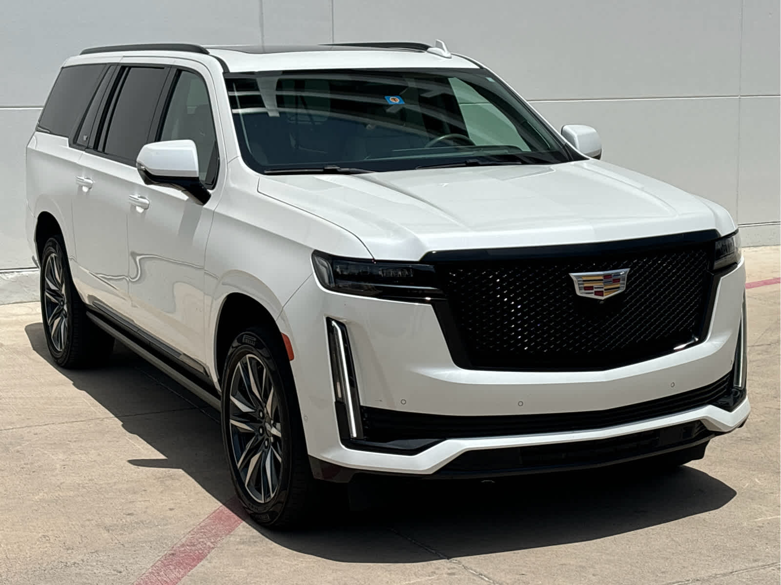 2021 Cadillac Escalade ESV Sport Platinum photo 3