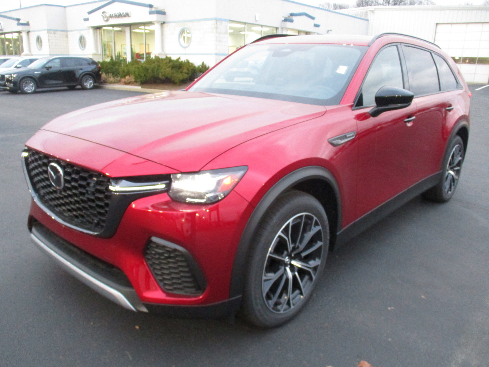 2025 Mazda CX-70 Premium Plus photo 3