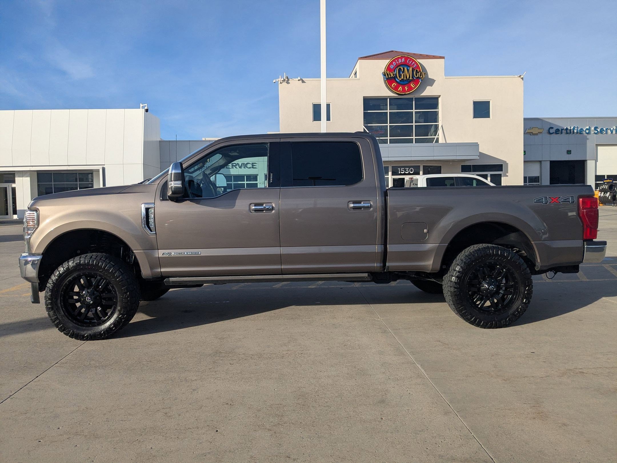 2022 Ford F-350 King Ranch photo 2
