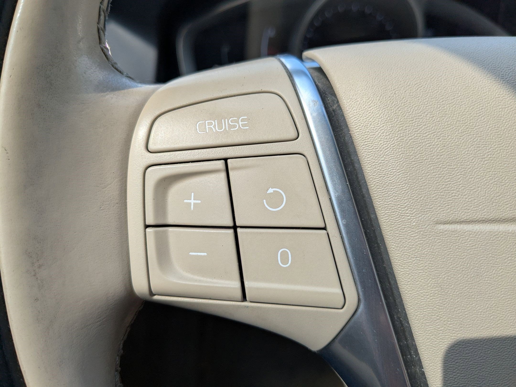2015 Volvo XC60 T5 Premier photo 15