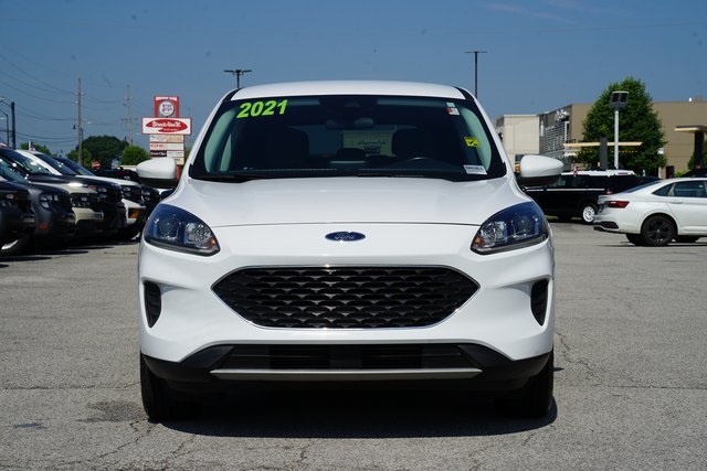 Certified 2021 Ford Escape SE with VIN 1FMCU9G68MUA20300 for sale in Valparaiso, IN