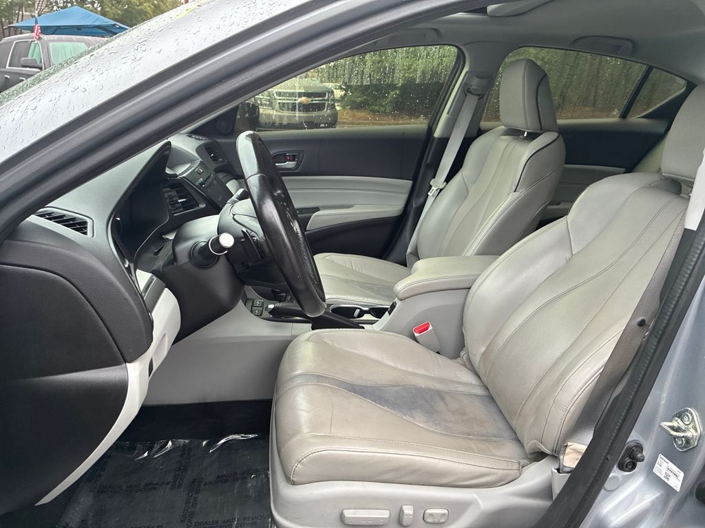 2020 Acura ILX Premium photo 9