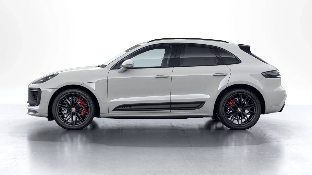 2026 Porsche Macan GTS photo 2