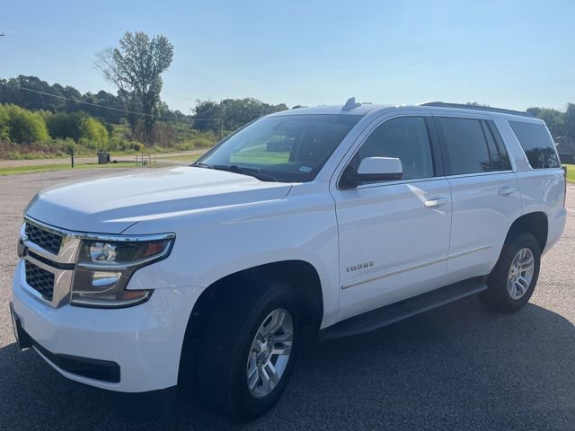 2017 Chevrolet Tahoe LS photo 2