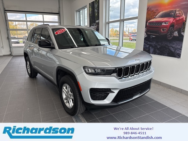 2023 Jeep Grand Cherokee Laredo's photo