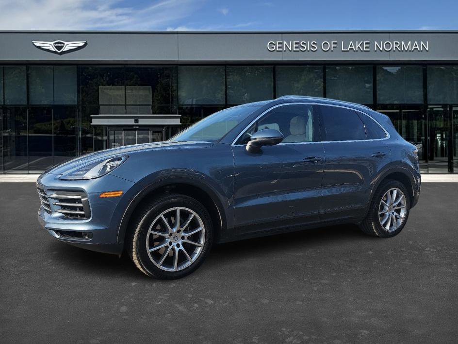 2020 Porsche Cayenne Base's photo