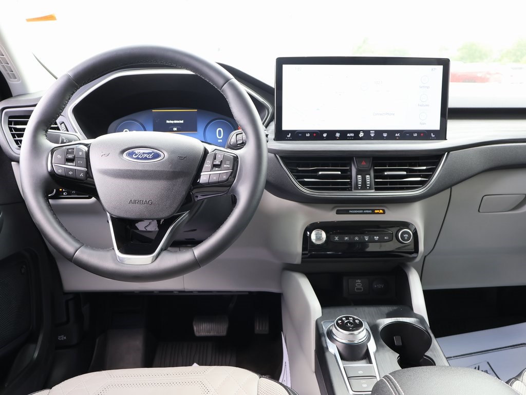 2024 Ford Escape Platinum photo 18